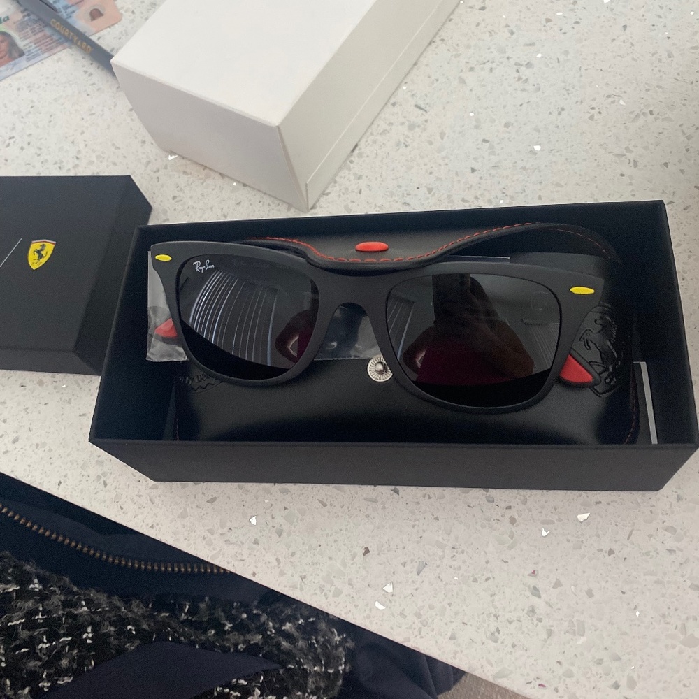 Ray-Ban Sunglasses